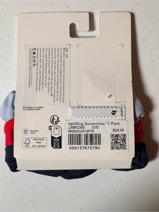 Lululemon uplifting scrunchies NWT 3 pack